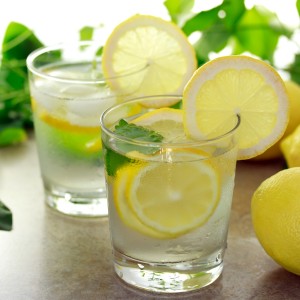 10-benefits-of-drinking-lemon-water11